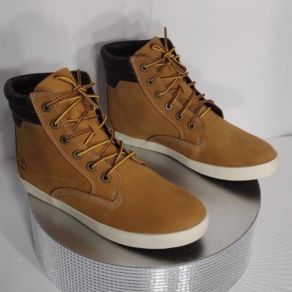 Timberland  Women’s Tan Boots size 8.5 brand new w out box and tags main image 10